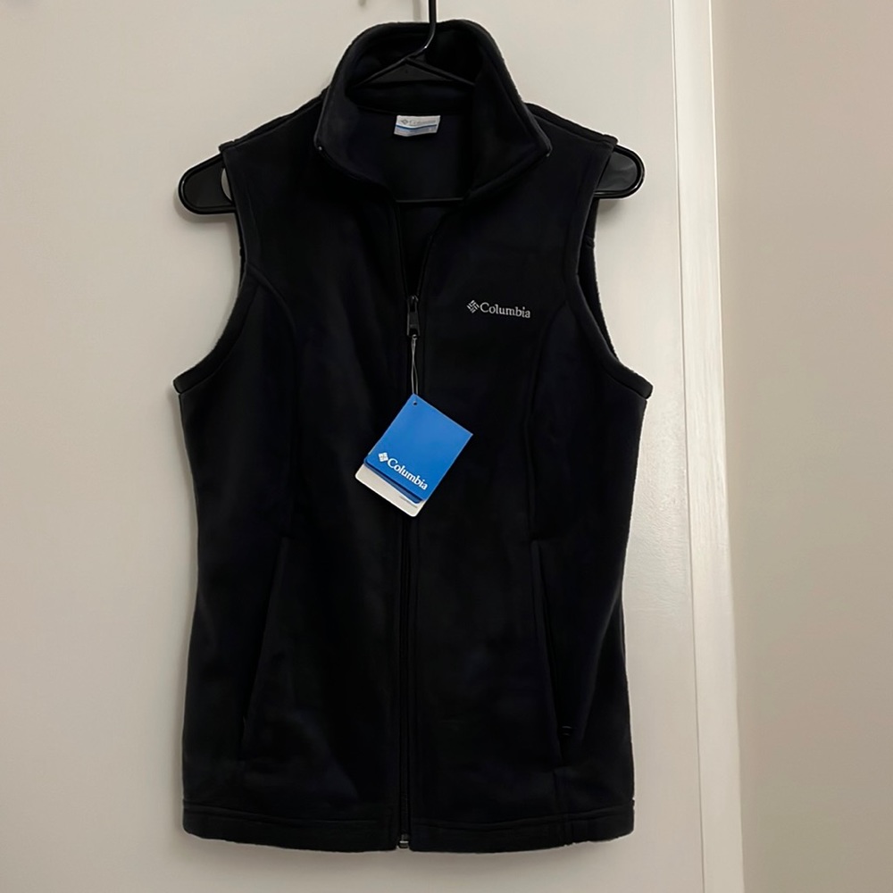 Small Columbia black fleece vest brand new